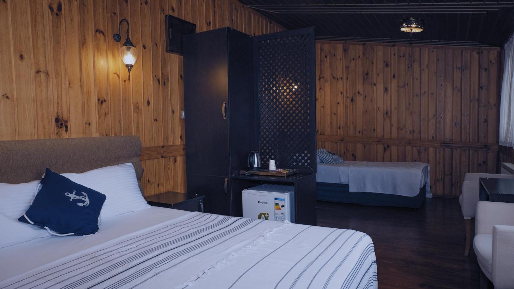 Denizci Hotel ซิน็อป ภายนอก รูปภาพ